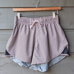 Lululemon Go The Distance Short Mini Pop Stripe Printed Mink Berry Black Size 6